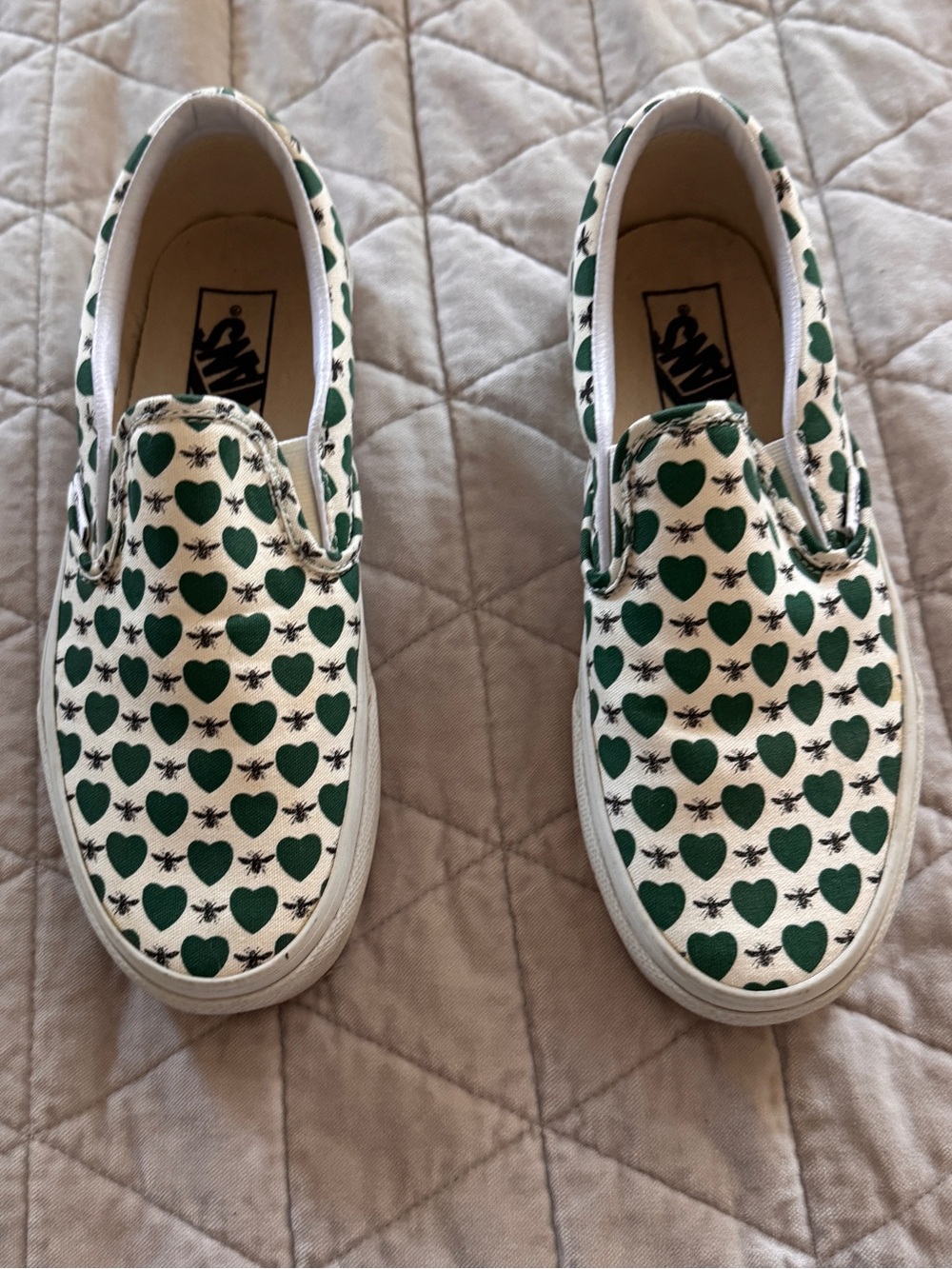 Vans x J.Crew Classic Slip-On Honey Pie Deep Green Heart & Bee Print Shoes 7.5
